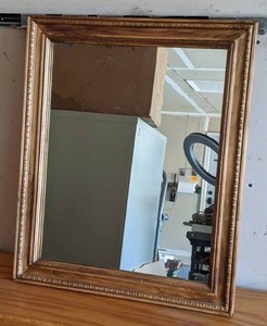 lot 74 image: Beautiful Large Carved Wood Frame Mirror