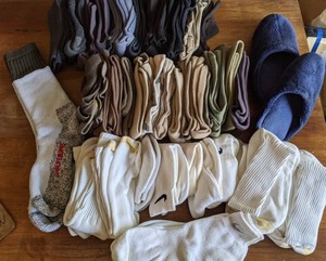 lot 71 image: Lot of Mens Socks & Pair of Blue Slippers