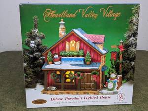 lot 168 image: Heartland Valley Village Fannys Fabrics