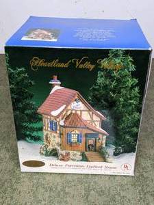lot 154 image: Heartland Valley Village Winery