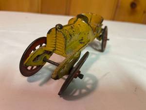 lot 43 image: Vintage Cast Iron Car