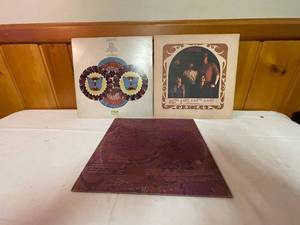 lot 76 image: 1972 Gypsy Albums