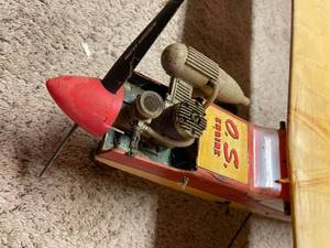 lot 84 image: Eagle Airplane with O.S. Engine