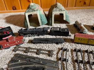 lot 116 image: Vintage Train Tracks And Cars