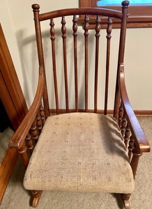 lot 137 image: Vintage Rocking Chair