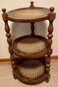 lot 138 image: Plastic Three Tired Accent Table