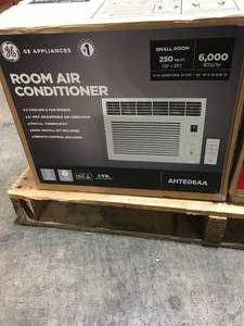 lot 9 image: Lot of 2 Room Air Conditioners By GE Appliances 6,000 BTUhr (good condition) see pictures