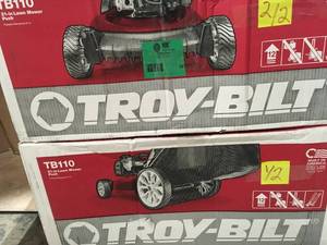 lot 35 image: Lot of 2 Troy-Bilt 21 in. 140cc 550ex Series Briggs & Stratton Engine 2-in-1 Gas Walk Behind Push Lawn Mower with High Rear Wheels (open box) review pictures
