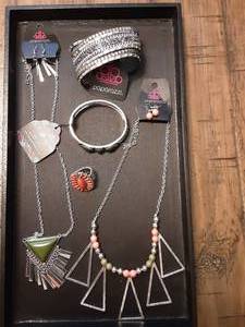 5-NEW FASHION JEWELRY ITEMS (Moss Green & Orange)