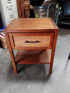 Cute Little Side Table With Drawer 18x15x23
