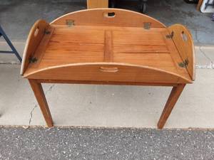 Oval Butlers Tray Table 30x19x18