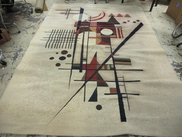 COURISTAN “THE METROPOLIS COLLECTION” AREA RUG, 8' x 11