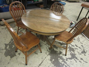 lot 604 image: SOLID OAK DINING TABLE, CHAIRS, LEAVES