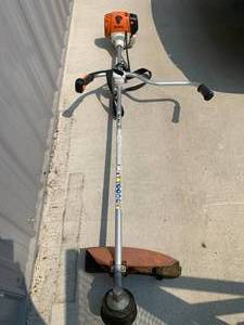 lot 2 image: Stihl FS110 Trimmer