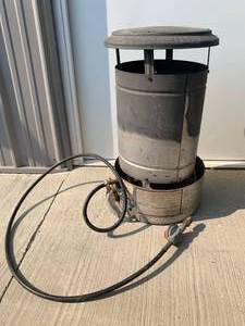 lot 10 image: 250,000 BTU Propane Heater