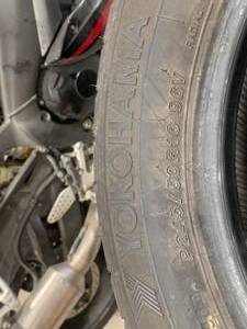 lot 26 image: Set of 4 Yokohama Avid V45 P24550R16 Tires