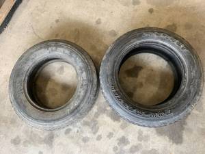 lot 29 image: Tow Master F65-14ST & B78-13.5 T Tires