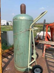 lot 37 image: Propane Tank with Cart Stand 50 Tall