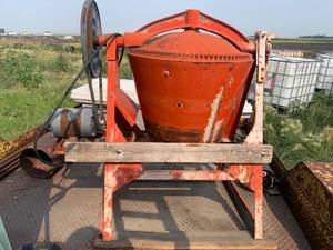 lot 38 image: Motorized Cement Mixer Approximately 4 Wide 43 Tall