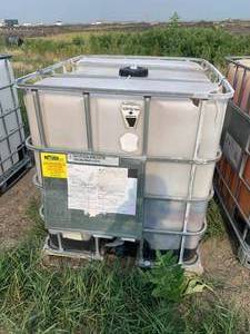 lot 44 image: 265 Gallon Heavy Duty Liquid Storage Tanks