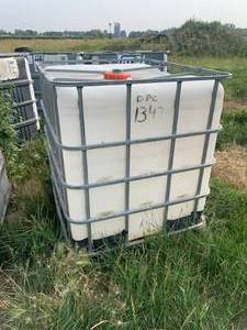 lot 51 image: 265 Gallon Heavy Duty Liquid Storage Tanks