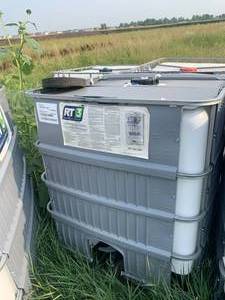 lot 58 image: 265 Gallon Heavy Duty Liquid Storage Tanks