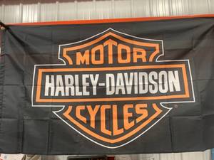 lot 62 image: Harley Davidson Flag  Banner 3 x 5