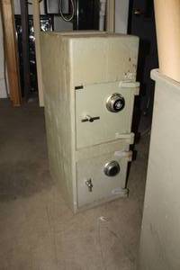 lot 26 image: A&B Combination Safe 2-door with Drop Box