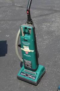 lot 47 image: Hoover Dimension Vacuum Cleaner