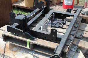 lot 60 image: Hiniker Plow Attachment Bracket