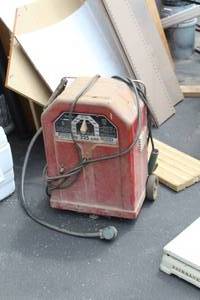 lot 80 image: Lincoln Lincwelder Arc Welder