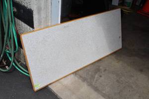 lot 95 image: Countertop