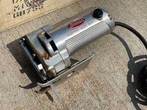 lot 187 image: Sunbeam Electric Hand Saw