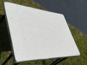 lot 193 image: Vintage Table