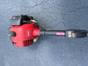 lot 194 image: Toro Gas Powered Weed Whip