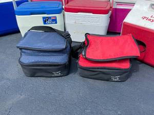 lot 202 image: Cooler Lot