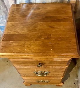 lot 126 image: Petite Cabinet