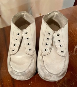 lot 161 image: 3 Pairs of Baby Shoes
