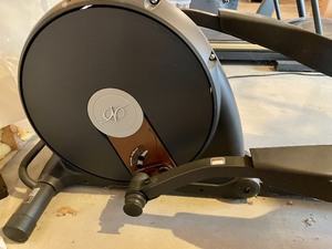 lot 138 image: NordicTrack Elliptical