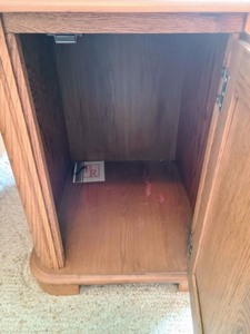 lot 6 image: Oak Side Table