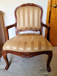 lot 14 image: Ornate Arm Chair