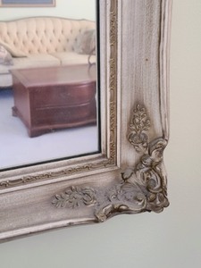 lot 26 image: Large Decorative Wall Mirror