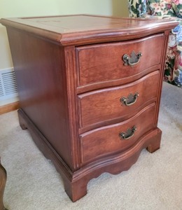 lot 29 image: Wood Side Table