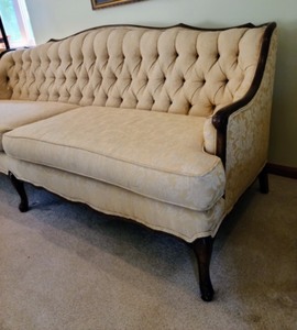 lot 41 image: Vintage Pale Yellow Sofa