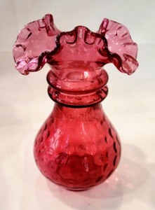 lot 56 image: Radiant Red Glassware