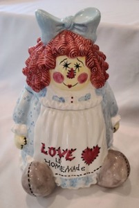 lot 79 image: Cute Cookie Jars