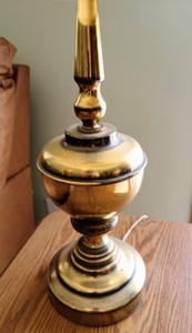 lot 97 image: Brass Table Lamp