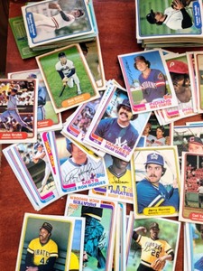 lot 112 image: Baseball Cards