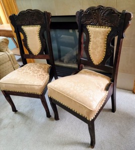 lot 233 image: Pair of Ornate Vintage Chairs