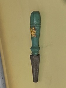 Vintage Crystolon knife sharpener No 273 M